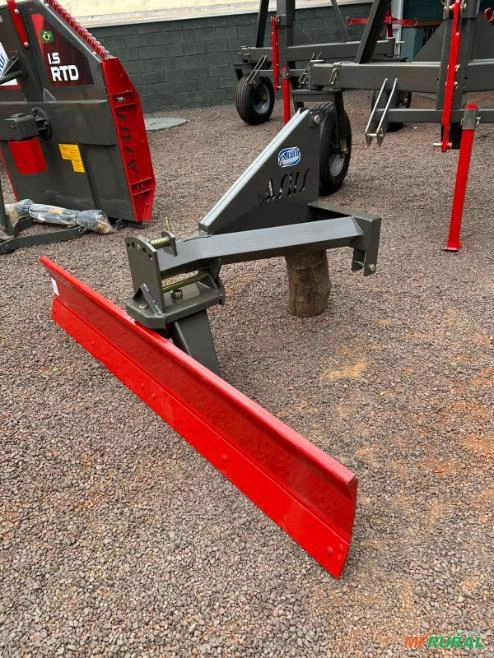 Lâmina traseira 2,3metros Imagem Lâmina traseira 2,3metros