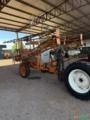 Pulverizador Jacto 2000L – Ano 2005 – Barras Automáticas 20m Imagem Pulverizador Jacto 2000L – Ano 2005 – Barras Automáticas 20m