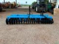 Grade niveladora baldan 42 discos com transporte no hidráulico Imagem Grade niveladora baldan 42 discos com transporte no hidráulico