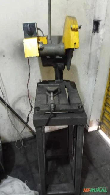 Máquina de prensar mangueiras hidráulicas