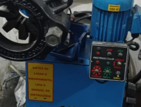 Máquina de prensar mangueiras hidráulicas