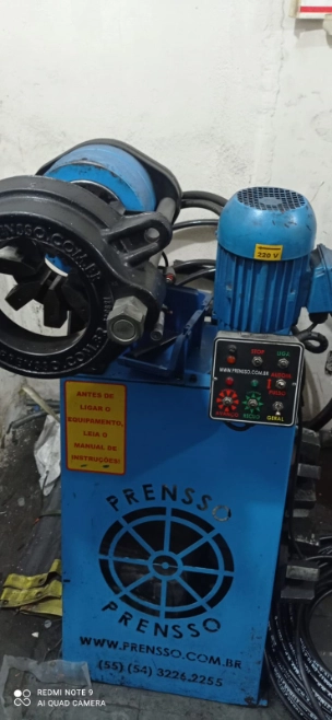 Máquina de prensar mangueiras hidráulicas Imagem Máquina de prensar mangueiras hidráulicas