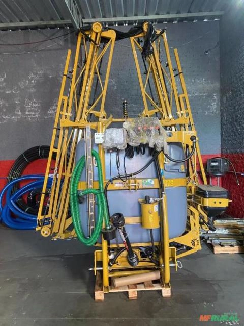 Imagem PULVERIZADOR 800 LITROS MAXXFORTE Imagem PULVERIZADOR 800 LITROS MAXXFORTE
