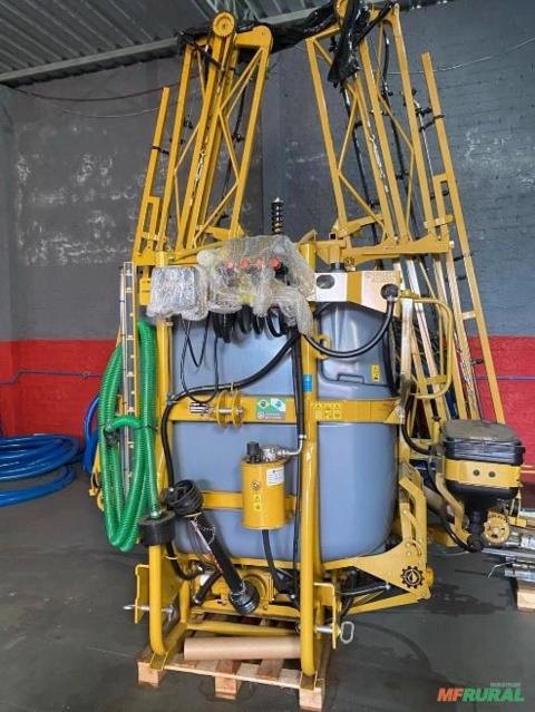 Imagem PULVERIZADOR 800 LITROS MAXXFORTE Imagem PULVERIZADOR 800 LITROS MAXXFORTE