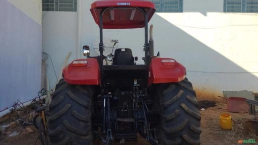 Imagem Trator Case Farmal 110 A Imagem Trator Case Farmal 110 A