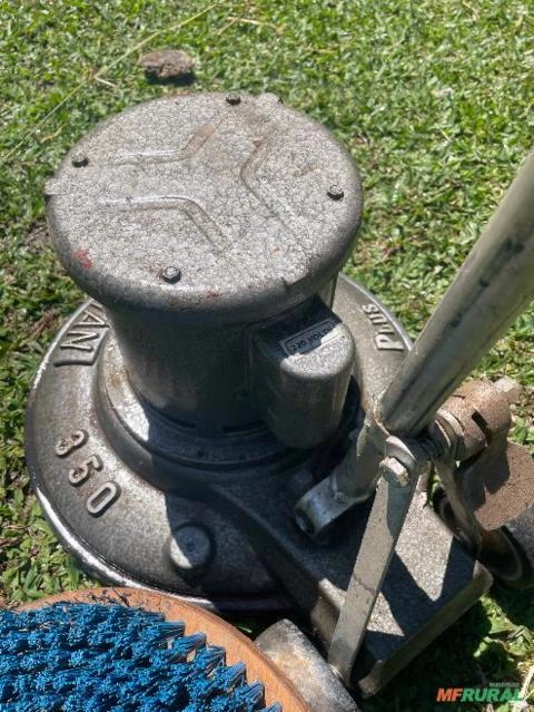 Imagem Enceradeira industrial ROTTERMAN 350 Imagem Enceradeira industrial ROTTERMAN 350