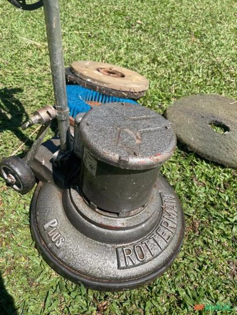 Imagem Enceradeira industrial ROTTERMAN 350 Imagem Enceradeira industrial ROTTERMAN 350