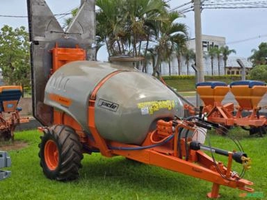 ATOMIZADOR JACTO ARBUS 4000 L ANO 2017 Imagem ATOMIZADOR JACTO ARBUS 4000 L ANO 2017