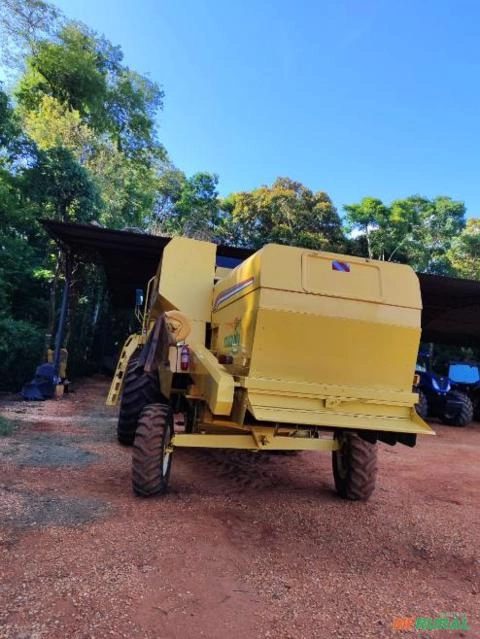 Imagem Colheitadeira New Holland TC 59 Imagem Colheitadeira New Holland TC 59