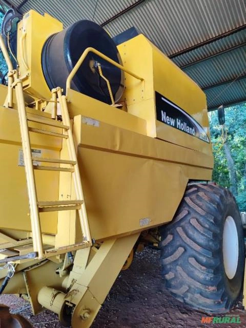 Imagem Colheitadeira New Holland TC 59 Imagem Colheitadeira New Holland TC 59