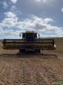Colheitadeira New Holland CR 5.85 Imagem Colheitadeira New Holland CR 5.85