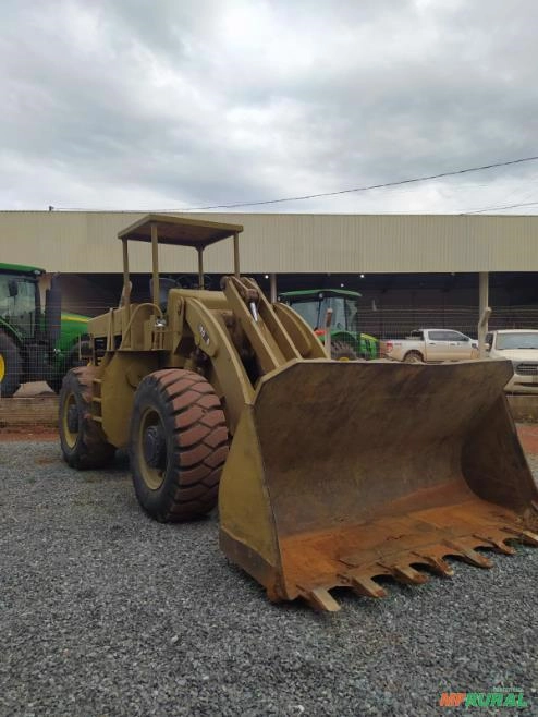 PÁ CARREGADEIRA FIATALLIS 1900B USADA Imagem PÁ CARREGADEIRA FIATALLIS 1900B USADA