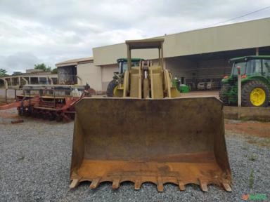 Imagem PÁ CARREGADEIRA FIATALLIS 1900B USADA Imagem PÁ CARREGADEIRA FIATALLIS 1900B USADA