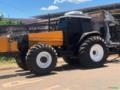 Trator Bh 180 com Auto Carregável Tmo, 7mt. Imagem Trator Bh 180 com Auto Carregável Tmo, 7mt.