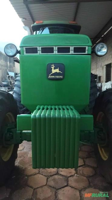 Imagem Trator John Deere 4960, ano 1998 Imagem Trator John Deere 4960, ano 1998