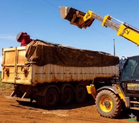 Abastecedora de Fertilizantes Fertilog 10.5 e 16.0 Imagem Abastecedora de Fertilizantes Fertilog 10.5 e 16.0