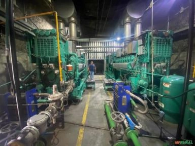 Planta termoelétrica completa a gás. Imagem Planta termoelétrica completa a gás.