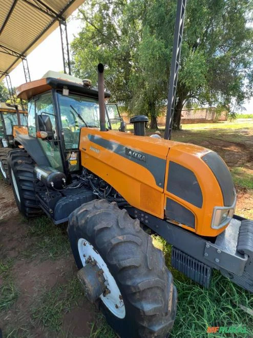 Trator Valtra BH180 Ano 2010