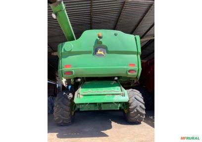 Imagem Colheitadeira John Deere Imagem Colheitadeira John Deere