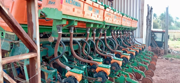 Imagem Plantadeira VICTÓRIA TOP PNEUMÁTICA Imagem Plantadeira VICTÓRIA TOP PNEUMÁTICA