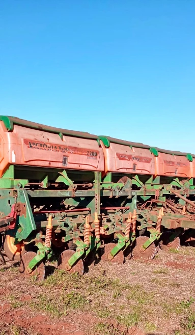 Imagem Plantadeira VICTÓRIA TOP PNEUMÁTICA Imagem Plantadeira VICTÓRIA TOP PNEUMÁTICA