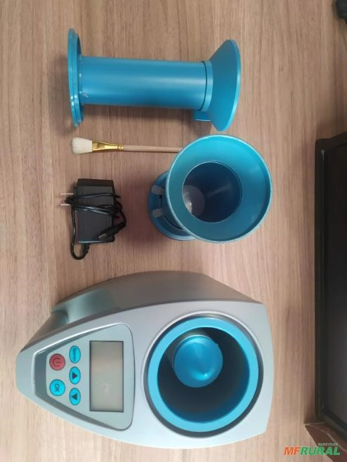 Medidor Digital De Umidade E Temperatura De Grãos Mug-700 Imagem Medidor Digital De Umidade E Temperatura De Grãos Mug-700