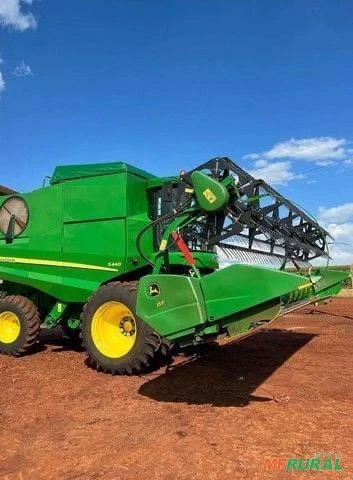 Imagem Colheitadeira John Deere S440 Imagem Colheitadeira John Deere S440