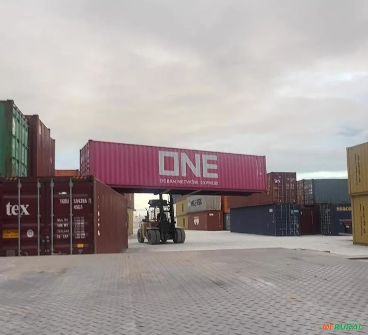 Unidades de Container disponíveis de 20 e 40 Pés, temos bases em todos os portos do Brasil