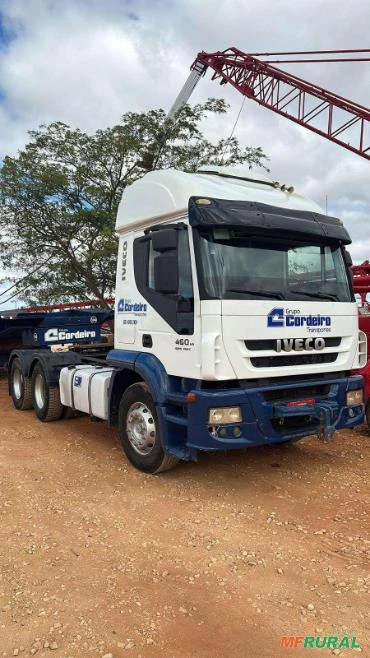 Caminhão Iveco 6x4 2012