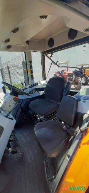 Imagem Trator Valtra modelo A114 ano 2019 modelo 2020 Imagem Trator Valtra modelo A114 ano 2019 modelo 2020