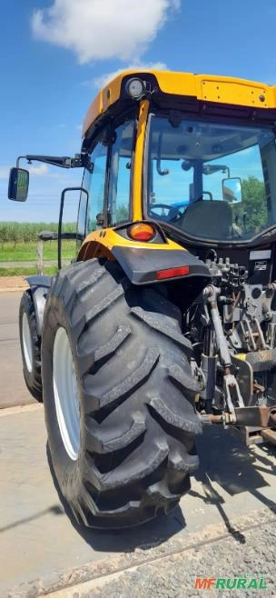 Imagem Trator Valtra modelo A114 ano 2019 modelo 2020 Imagem Trator Valtra modelo A114 ano 2019 modelo 2020
