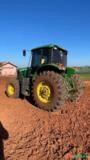 Trator John deere 6135j Ano 2017/17 apenas 5.000horas Imagem Trator John deere 6135j Ano 2017/17 apenas 5.000horas