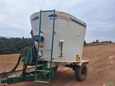 VAGÃO FORRAGEIRO VERTIMIX 70 CASALE Imagem VAGÃO FORRAGEIRO VERTIMIX 70 CASALE