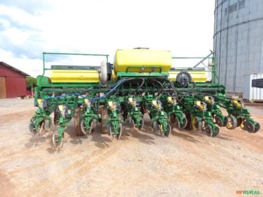 Plantadeira John Deere 2113A (2014) Imagem Plantadeira John Deere 2113A (2014)