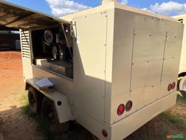 COMPRESSOR INGERSOLL RAND XP 825