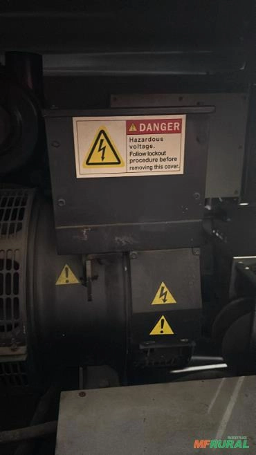 Imagem TORRE DE ILUMINAÇÃO Imagem TORRE DE ILUMINAÇÃO