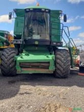 Trator John Deere 1550