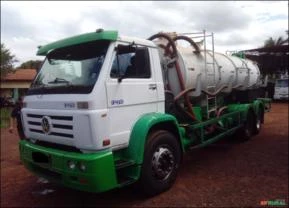 CAMINHÃO TANQUE COMBINADO HIDRO E VACUO