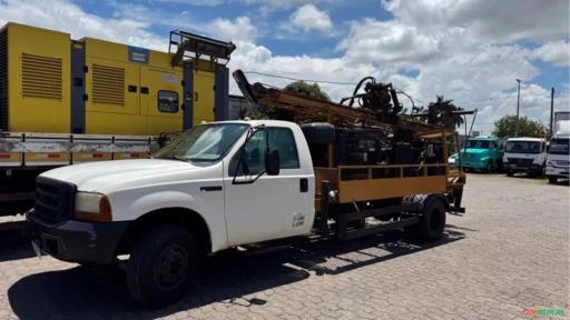 Perfuratriz de Poço Artesiano Imagem Perfuratriz de Poço Artesiano