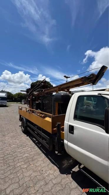 Imagem Perfuratriz de Poço Artesiano Imagem Perfuratriz de Poço Artesiano