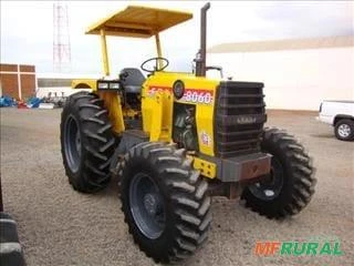 Trator CBT 8060 4X4