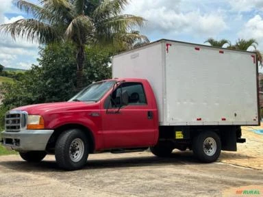 Caminhões Ford F350 Baú  Ano 2002