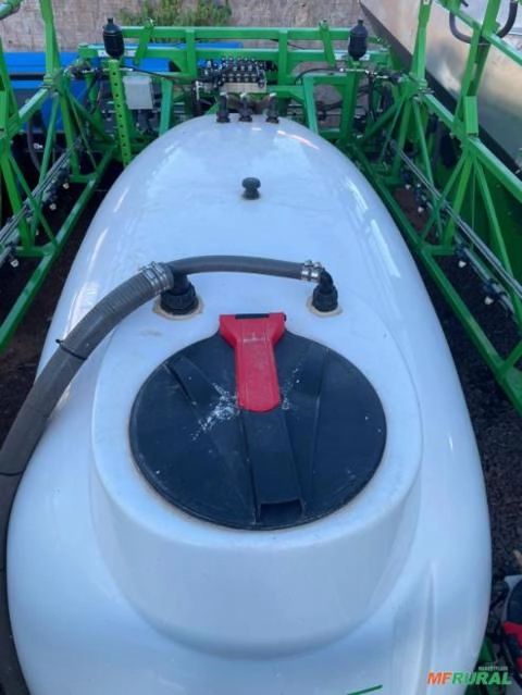 Imagem Pulverizador de Arrasto Imagem Pulverizador de Arrasto