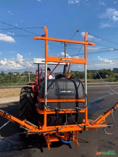 Pulverizador com barras de 12M Imagem Pulverizador com barras de 12M