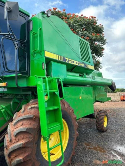 TRATOR JOHN DEERE 7200 ANO 1993