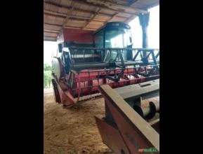 COLHEITADEIRA MASSEY FERGUSON MF 5650 ANO 96