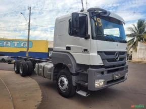 CAMINHÃO MERCEDES BENS - MODELO AXPR 3344s - ANO 2019 6x4 - 630 mil km