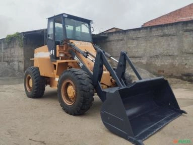 Pá Carregadeira CASE W20E Imagem Pá Carregadeira CASE W20E