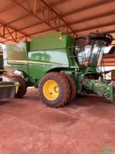 COLHEITADEIRA S550 JOHN DEERE