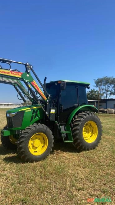 Trator John Deere Modelo: 5078E Imagem Trator John Deere Modelo: 5078E